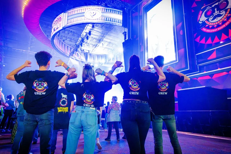 Studenten van de opleiding Medewerker evenementen tijdens festival Paaspop